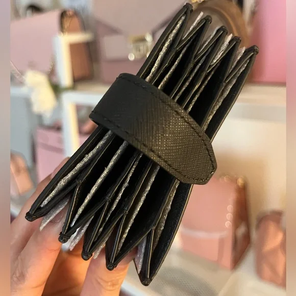 MK CARD HOLDER - Picture 5 of 5